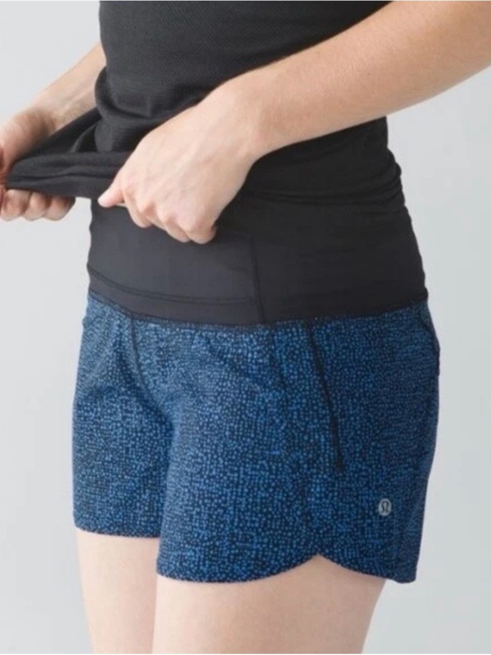 Lululemon Blue Speckled Runner Shorts Size 6